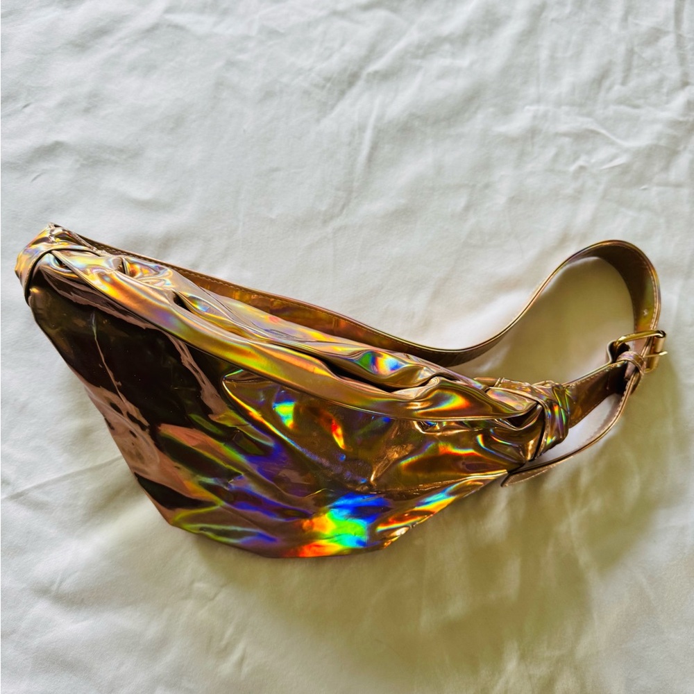 🌵Urban Outfitters Iridescent Gold Crossbody Bag